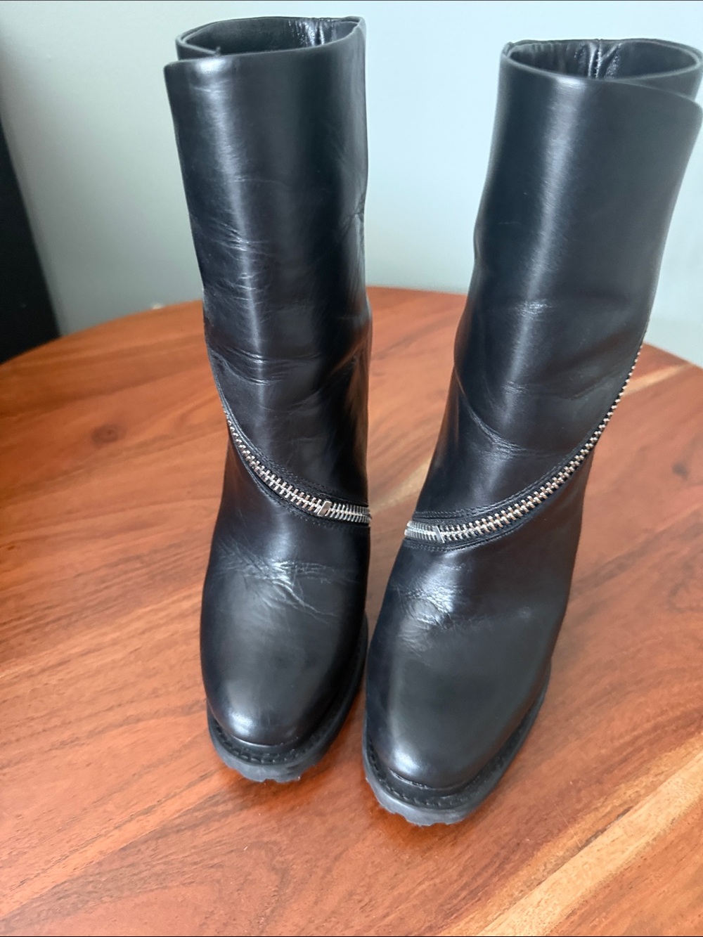 Alice + Olivia Black Leather Mid-Calf Boots with Diagonal Silver Zip
